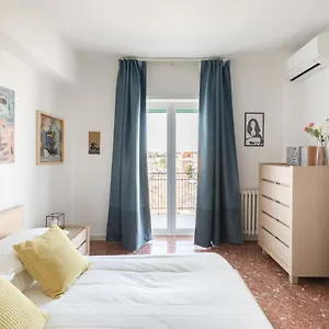 Amoretti Apartment, 6 Persone, 3 Camere, 2 Bagni, Balcone, Wi-fi, Metro B Monti Tiburtini Rzym